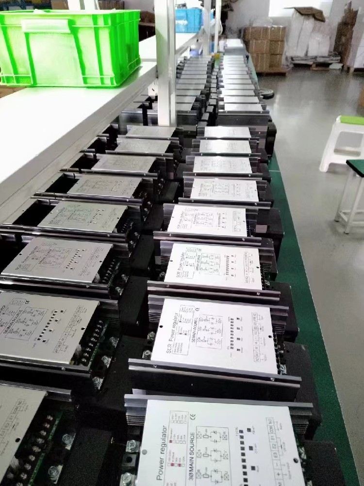 电力调整器对电机调速的优势体此刻哪些方面？